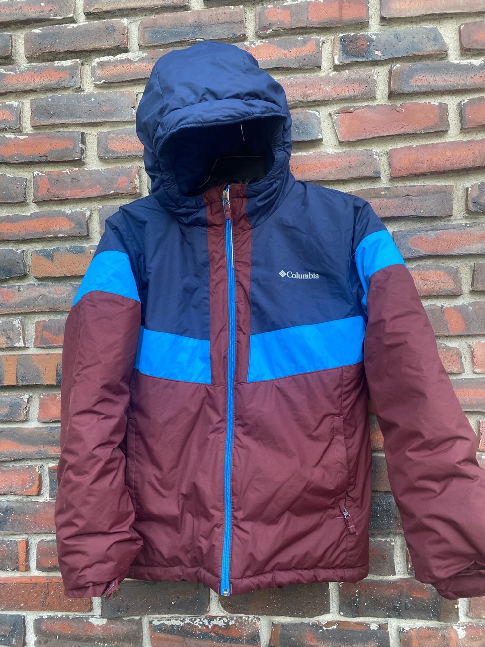Columbia boys L Winter Snow Jacket in Navy, Maroon & Bright Blue